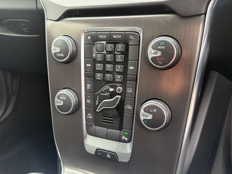 Volvo V40 1.6 V40 SE Luxury D2 Auto 5dr 31