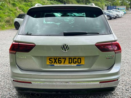 Volkswagen Tiguan 2.0 Tiguan R-Line TDI BlueMotion Technology 4Motion Semi-Auto 4WD 5dr 7