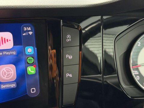 Volkswagen Touareg 3.0 TDI V6 R-Line SUV 5dr Diesel Tiptronic 4Motion Euro 6 (s/s) (286 ps) 56