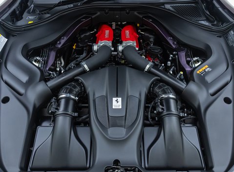 Ferrari Roma SPIDER 49