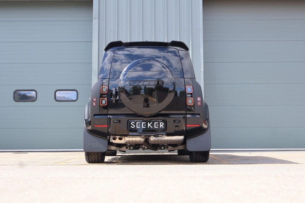 Land Rover Defender 110 2026 HARD TOP  D350 HSE MATT PPF Carbon PPF Bonet seeker styled rear seats 5