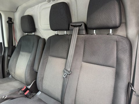 Ford Transit Custom 2.0 TDCi 250 Panel Van 5dr Diesel Manual L1 H1 (163 g/km, 104 bhp) 39