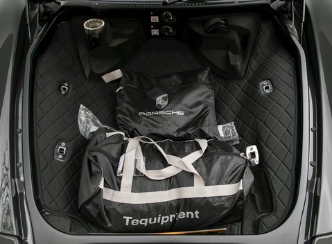 Porsche Carrera GT 28