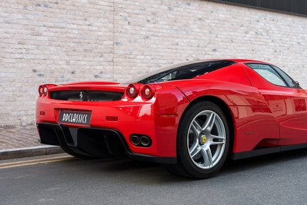 Ferrari Enzo 17