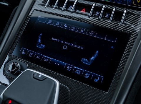 Lamborghini Urus PERFORMANTE 24