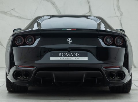 Ferrari 812 Superfast 5