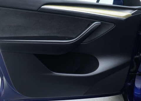 Tesla Model Y (Dual Motor) Long Range SUV 5dr Electric Auto 4WDE (384 bhp) 43