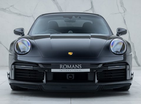 Porsche 911 Turbo S (992) 7