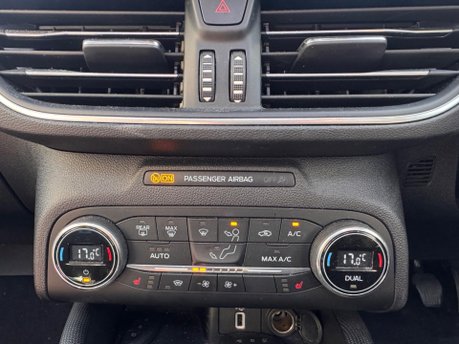 Ford Focus X 18