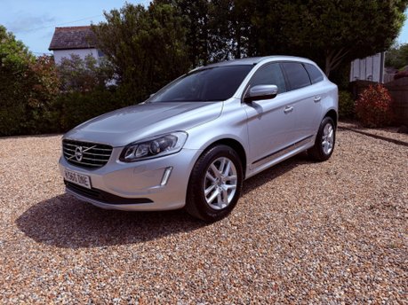 Volvo XC60 2.4 D5 SE Lux Nav Auto AWD Euro 6 (s/s) 5dr 1