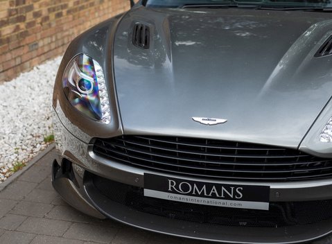 Aston Martin Vanquish S 21