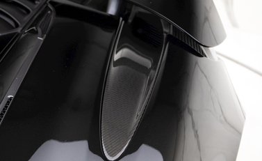 McLaren 720S Performance 22