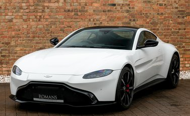 Aston Martin V8 Vantage 6