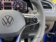Volkswagen Tiguan R TSI 4MOTION DSG 40