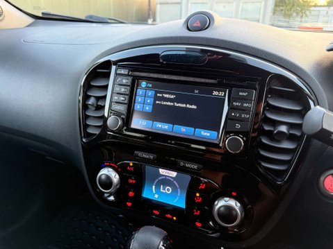 Nissan Juke 1.6 Juke N-Connecta CVT 5dr 23