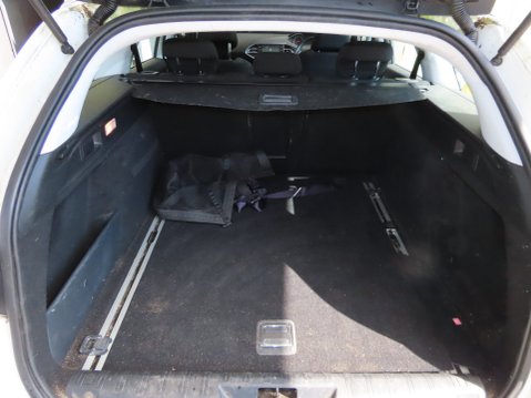 Peugeot 308 BLUE HDI S/S SW ALLURE 9