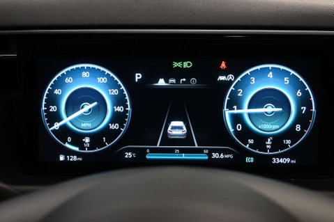 Hyundai TUCSON 1.6 Tucson Premium TGDi MHEV Semi-Auto 5dr 32