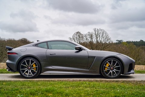 Jaguar F-Type V8 SVR 575 AWD 3