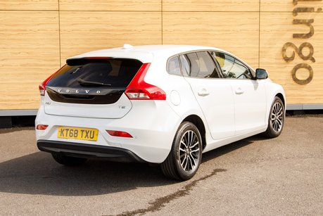 Volvo V40 T2 MOMENTUM NAV PLUS
