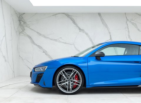 Audi R8 V10 Performance Carbon Black 27