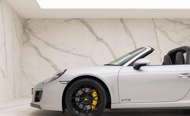 Porsche 911 Targa 4 GTS (991.2) 26