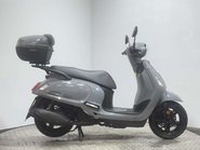 SYM Fiddle 2025 ONLY 2K 1 OWNER 125CC LEARNER SCOOTER WITH TOP BOX 1