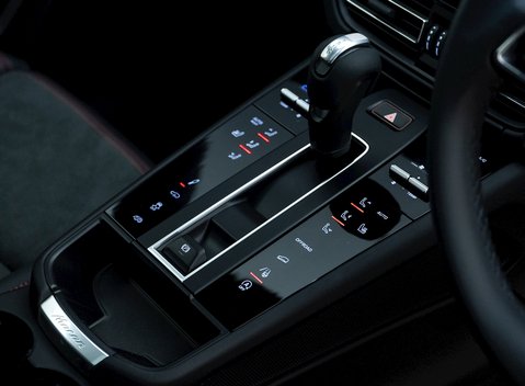 Porsche Macan GTS 20