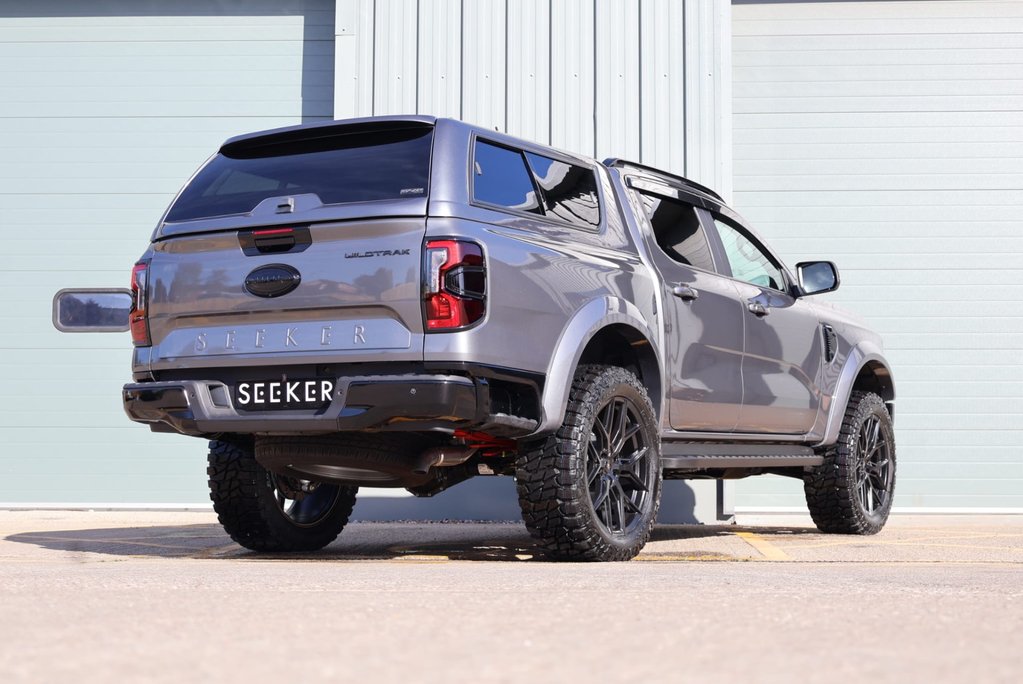 Ford Ranger 2025 WILDTRAK ECOBOOST MHEV HYBRID LIFTED WITH FULL SKR BODY KIT  9