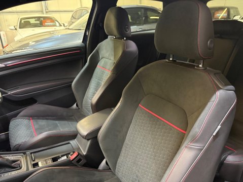 Volkswagen Golf 2.0 TSI GTI DSG Euro 6 (s/s) 3dr 11