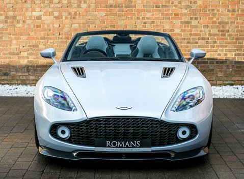 Aston Martin Zagato Vanquish Volante 6