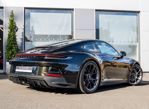 Porsche 911 GT3 Touring (992) 5