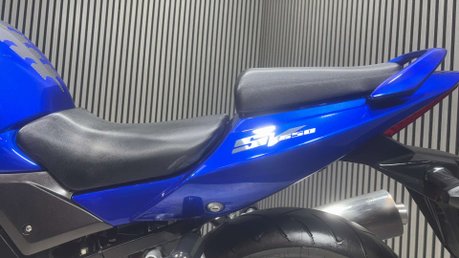 Suzuki SV650 N 2005 ONLY 25K MOT NAKED PERFECT A2 BIKE 650CC 25
