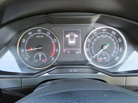 Skoda Superb 1.5 TSI ACT SE DSG Euro 6 (s/s) 5dr 19