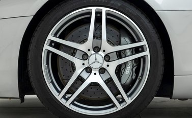 Mercedes-Benz SLS AMG 10