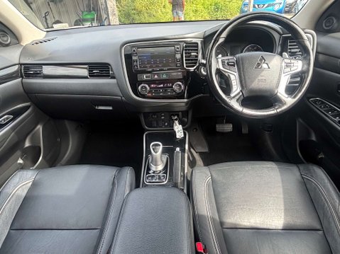 Mitsubishi Outlander 2.0h 12kWh GX4h SUV 5dr Petrol Plug-in Hybrid CVT 4WD Euro 6 (s/s) (200 ps) 38