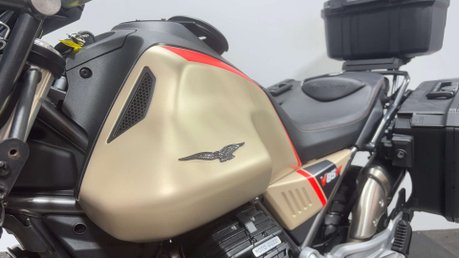 Moto Guzzi V85 TT 850 2021 ONLY 11K HISTORY FULL LUGGAGE ADVENTURE BIKE 33