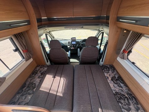 Auto-Trail Apache 10