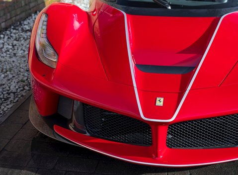Ferrari LaFerrari Aperta 26