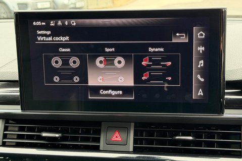 Audi A4 AVANT TDI S LINE BLACK EDITION -B&O - VIRTUAL COCKPIT -REVERSE CAMERA  42