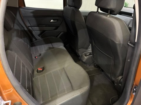 Dacia Duster 1.6 SCe Prestige Euro 6 (s/s) 5dr 29