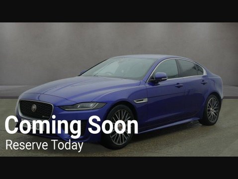 Jaguar XE R-DYNAMIC S 1