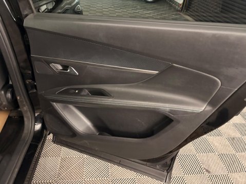 Peugeot 5008 1.5 BlueHDi Allure Euro 6 (s/s) 5dr 34