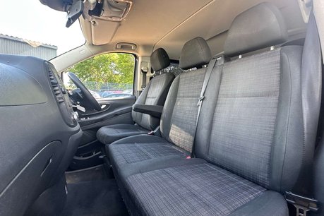 Mercedes-Benz Vito 2.1 114 CDI BlueTEC SELECT Tourer Double Cab 5dr Diesel G-Tronic+ RWD L3 Eu 27