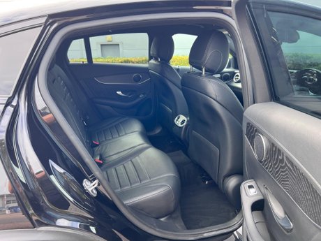 Mercedes-Benz GLC 2.0 GLC300d AMG Line (Premium) Coupe G-Tronic+ 4MATIC Euro 6 (s/s) 5dr 38