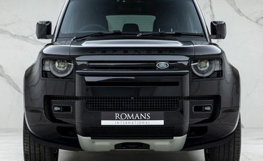 Land Rover Defender 110 V8 4