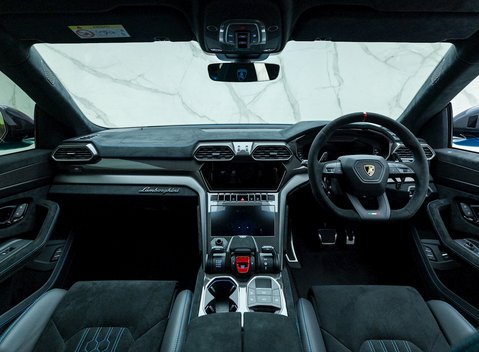 Lamborghini Urus Performante 16