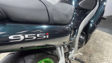 Triumph Sprint 2004 ONLY 13K EYE CATCHING SPORTS TOURING 955CC 22