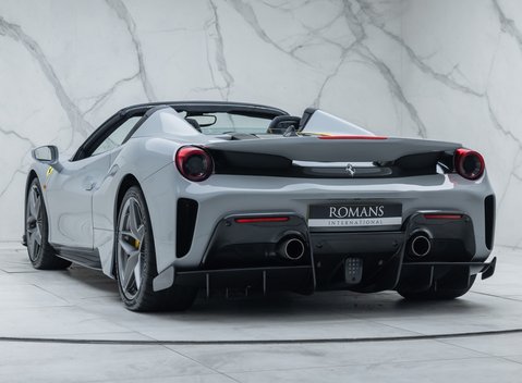 Ferrari 488 Pista Spider 13