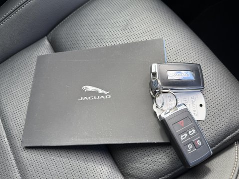 Jaguar I-Pace 400 90kWh R-Dynamic SE Black SUV 5dr Electric Auto 4WD (400 ps) 51