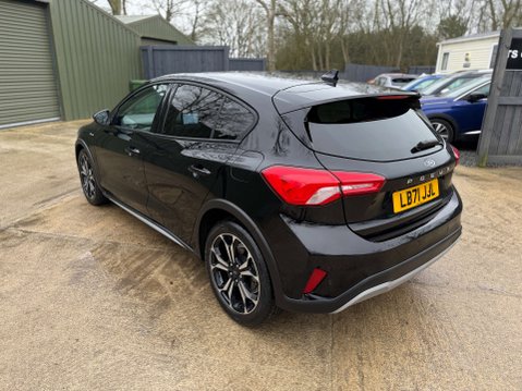 Ford Focus 1.0 Focus Active X Edition MHEV 5dr 25